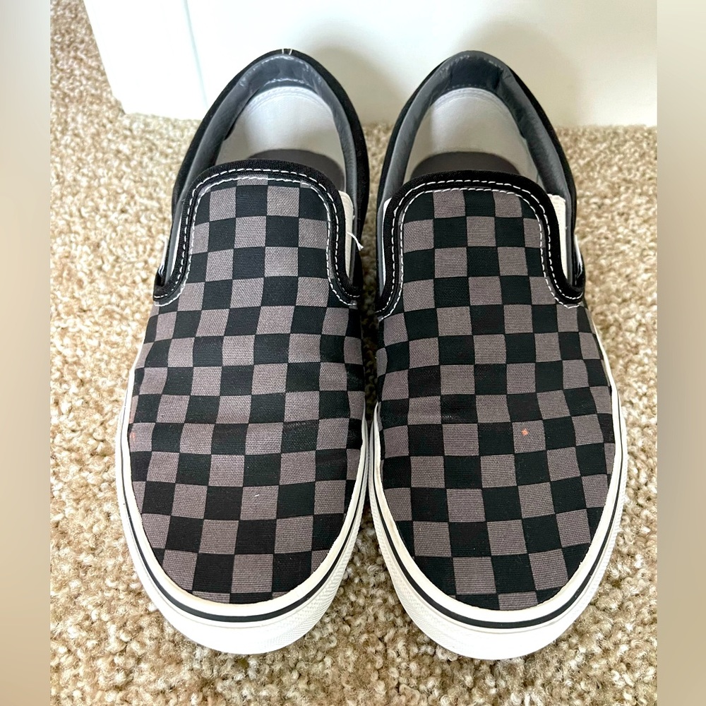 Vans Slip On Checkerboard shoe. Size 9